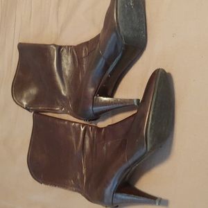 Brown mid calf 3 1/2 inch boot
